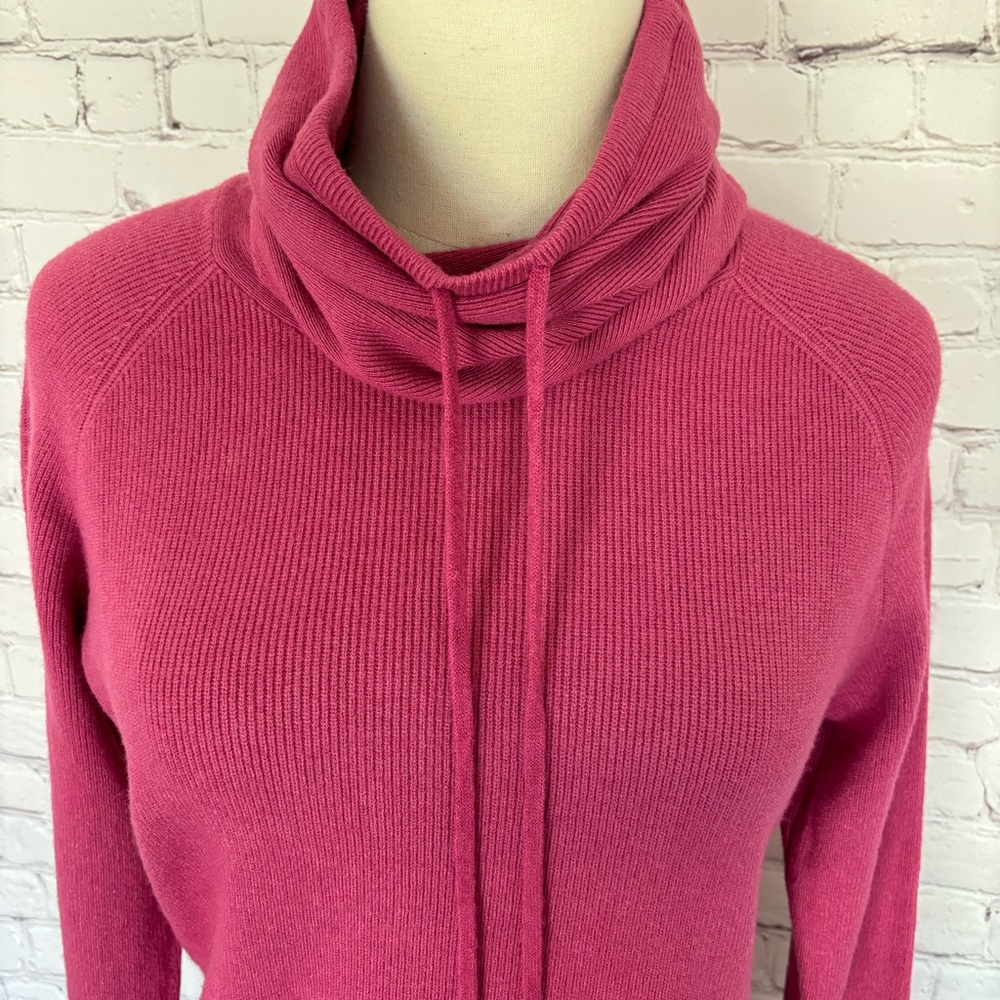 CYRUS Pink Long Sleeve Turtleneck Sweater--M - Picture 2 of 14